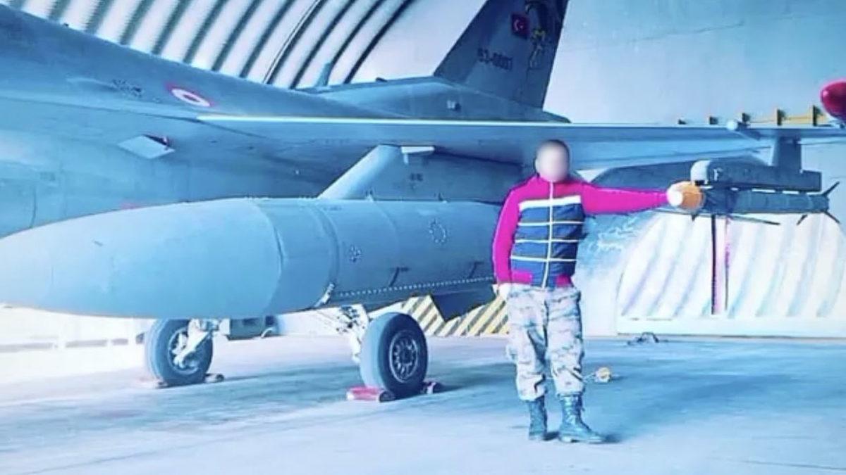 Askerlerin ’Üniformanla Fotoğrafını Paylaş’ Akımına Soruşturma Başlatıldı