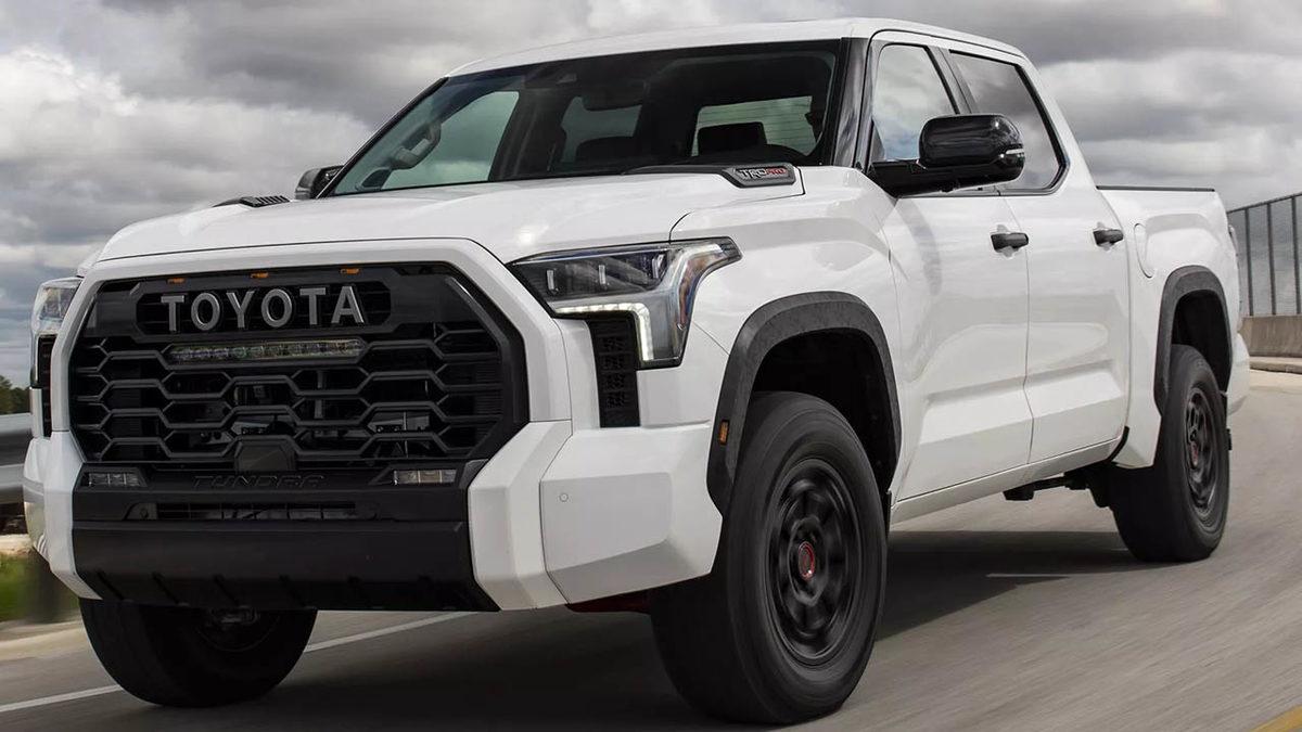 Sedan Fiyatına Tekerlekli Tank: 2022 Toyota Tundra’nın Global Fiyatı Belli Oldu