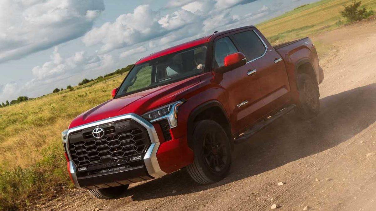 Sedan Fiyatına Tekerlekli Tank: 2022 Toyota Tundra’nın Global Fiyatı Belli Oldu