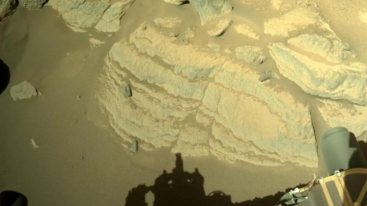 NASA’nın Mars Kaşifi Perseverance, Kızıl Gezegen’de Yeni ’Su İzleri’ Buldu: Yaşam Kalıntıları Aranacak