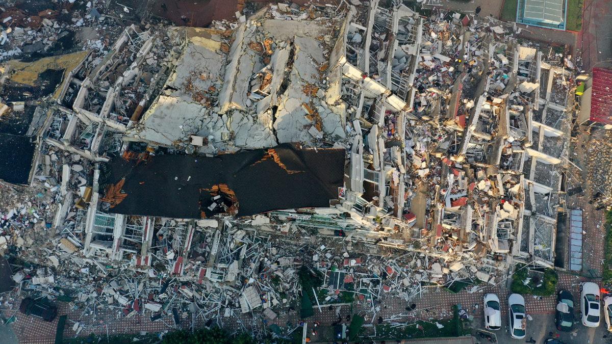 Olağan Şüpheliler: Depremde Yıkılan Binalardan Sadece Müteahhitler Sorumlu Değil! Peki İşin İçinde Başka Kimler Var?