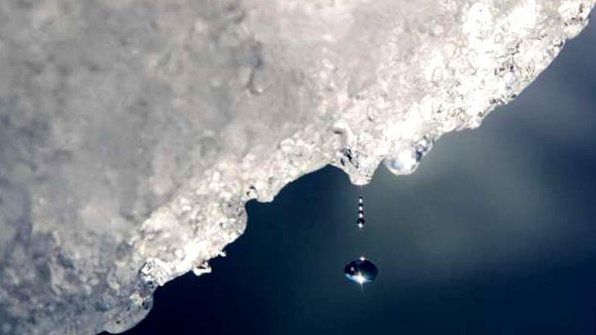 Küresel Isınma Kuzey Kutbu’nu Kaplayan Buzulları 3 Kat Daha Hızlı Eritiyor