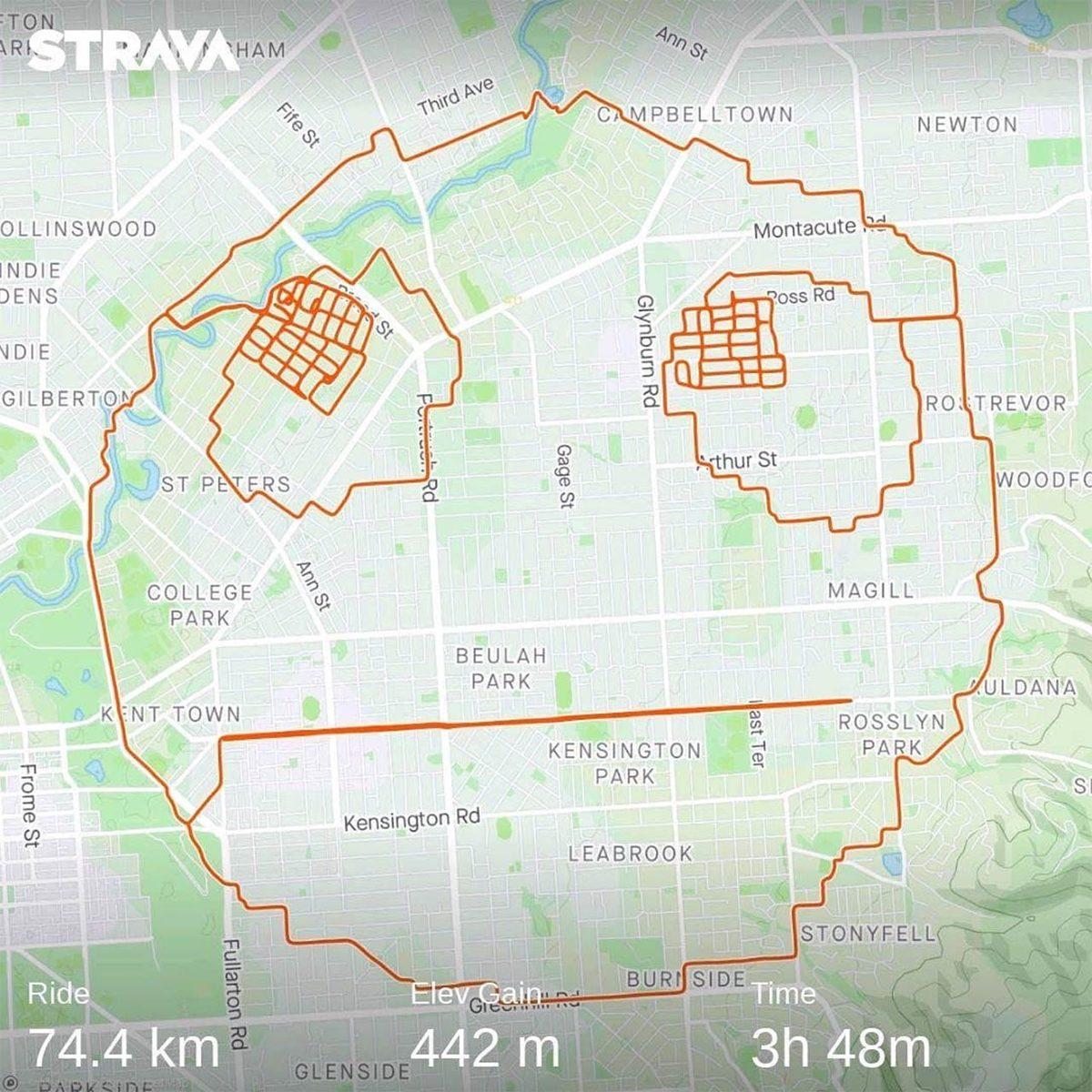 Bir Bisikletçi, GPS Yollarını Kullanarak Birbirinden Eğlenceli Çizimler Yaptı