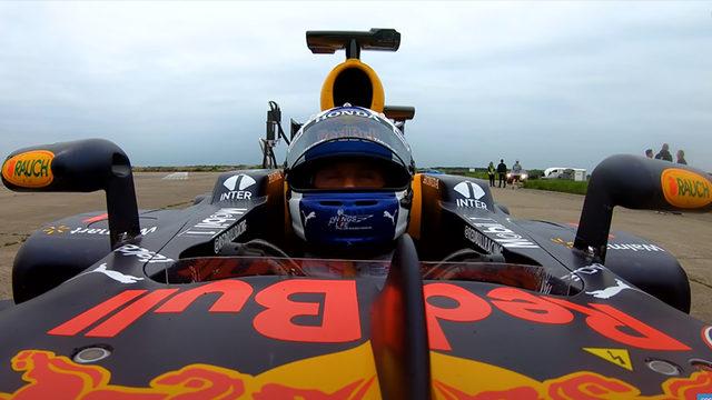 Pistlerin Kralı ve Yolların Kralı, Uzaktan Kumandalı Drag Aracına Karşı