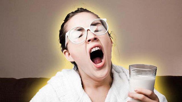 Süt ve Süt Ürünleri Tükettiğimizde ‘Vücudumuzda Ne Oluyor da’ Uykumuz Geliyor?