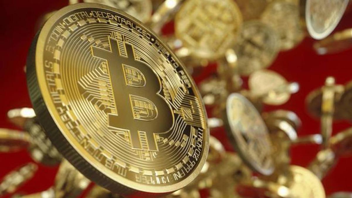 Bitcoin Rekor Kırdı: Şimdiye Kadarki En Yüksek Piyasa Değerini Gördü (Ethereum da Rekor Tazeledi)