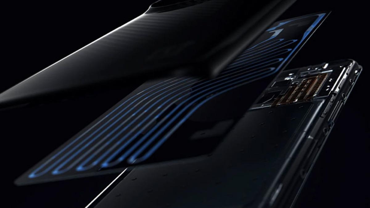 OnePlus 11’in “Işıklı Mışıklı” Konsept Telefonundan İlk Görüntüler Geldi: Nothing Phone 1’e Özenmişler