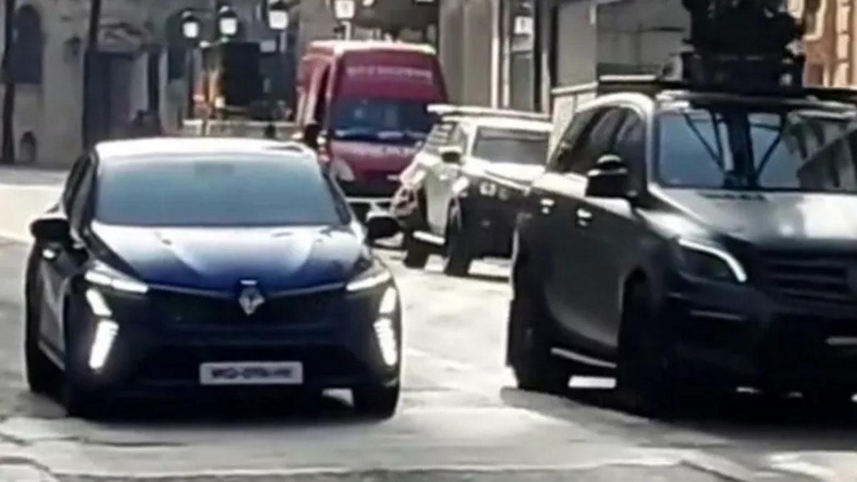 2024 Renault Clio’nun Tasarımı Ortaya Çıktı: Türkiye’nin En Çok Satılan 2. Otomobili, Artık Böyle Görünecek [Video]