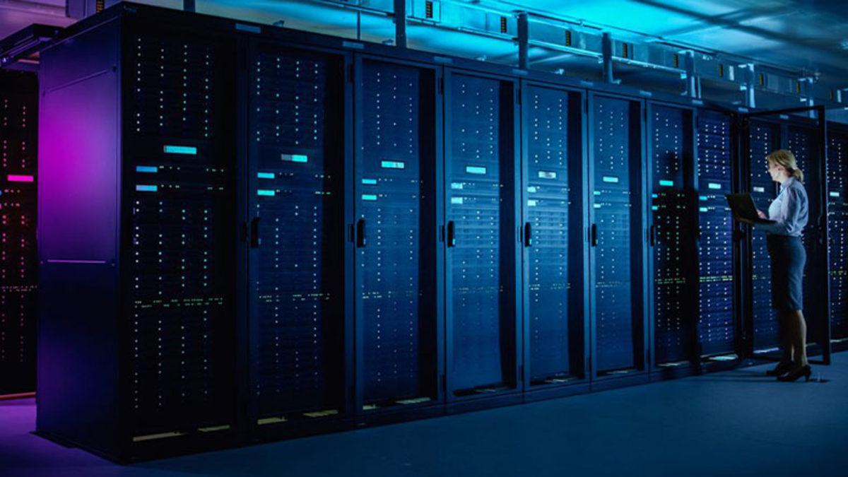 Dünyanın En Büyük Teknoloji Şirketleri Haberimiz Olmadan Hacklenmiş: 2 Yıl Boyunca Gizlemişler