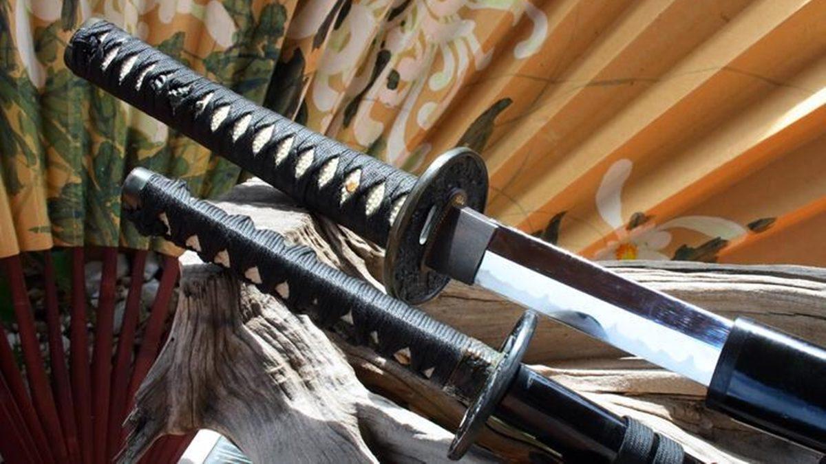 İnternette Neden Samuray Kılıcı Satışı Yapılıyor, Bu Konudaki Hukuki Düzenlemeler Nedir?