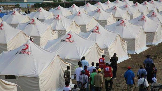 Kızılay Başkanından "Çadır Yok" Tartışmalarına Sert Çıkış: AFAD Çadırlarını da Biz Verdik