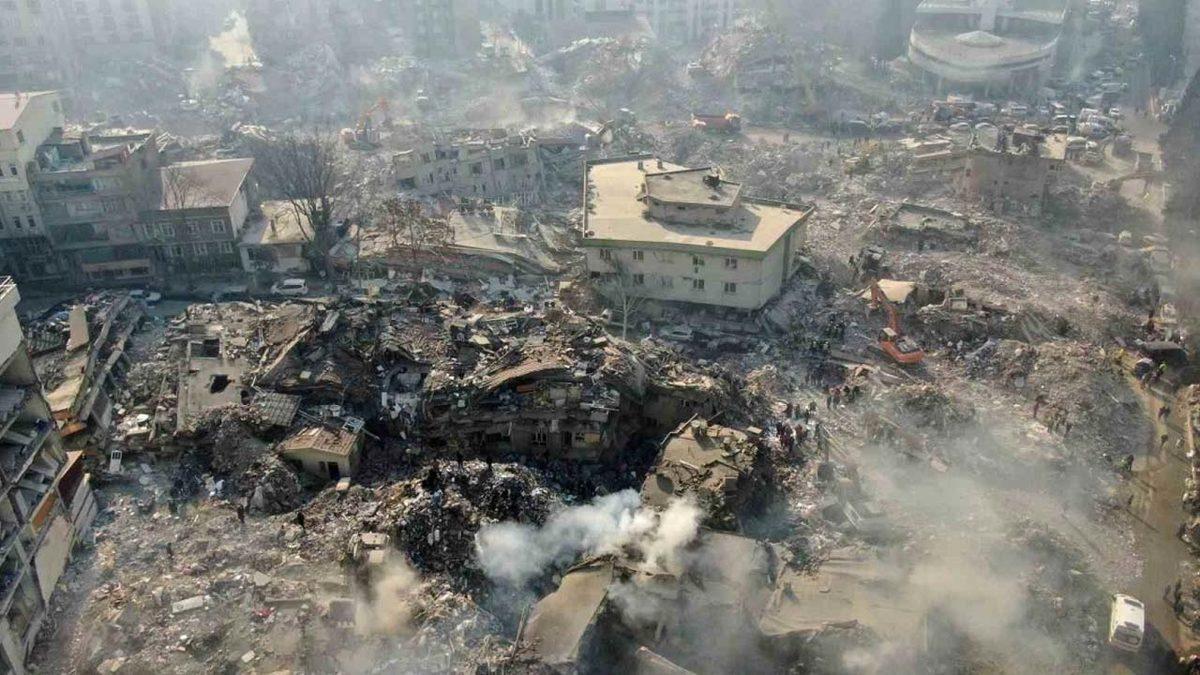 Reuters: Depremin Ekonomiye Etkisi 50 Milyar Dolar Olacak (Enflasyon Düşemeyecek)