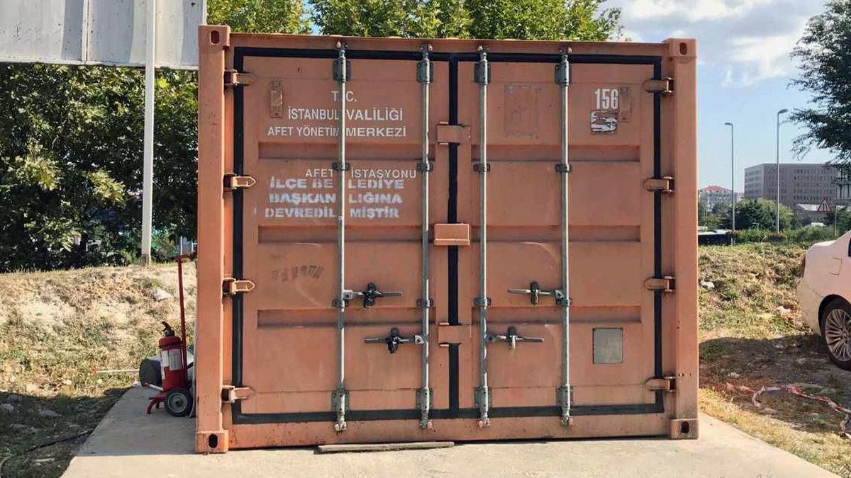 1999 Depremi Sonrası Her Mahalleye Yerleştirilen Bu Turuncu Konteynerlere Ne Oldu?