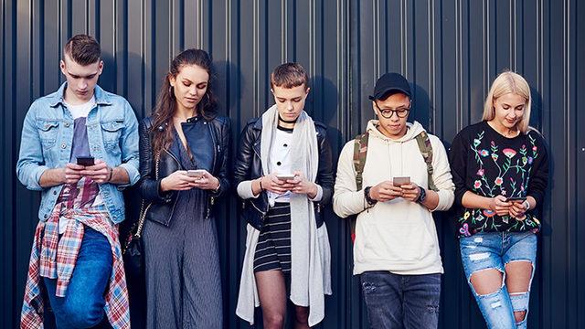 Yeni Bir Araştırma Sosyal Medyanın Z Kuşağı Üzerindeki Şaşırtıcı Etkilerini Ortaya Çıkardı