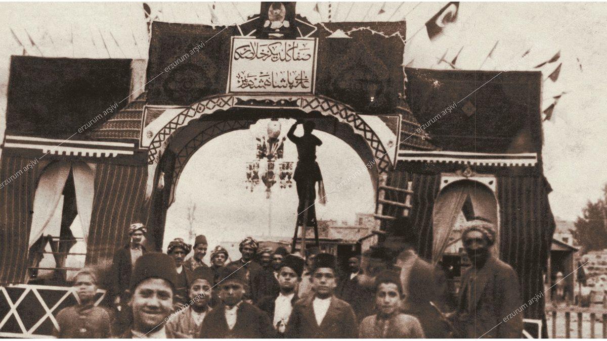 Cumhuriyetimizin 1. Yılında Yaşanan Erzurum Depremi’nde Mustafa Kemal Atatürk Nasıl Bir Yol İzlemişti?