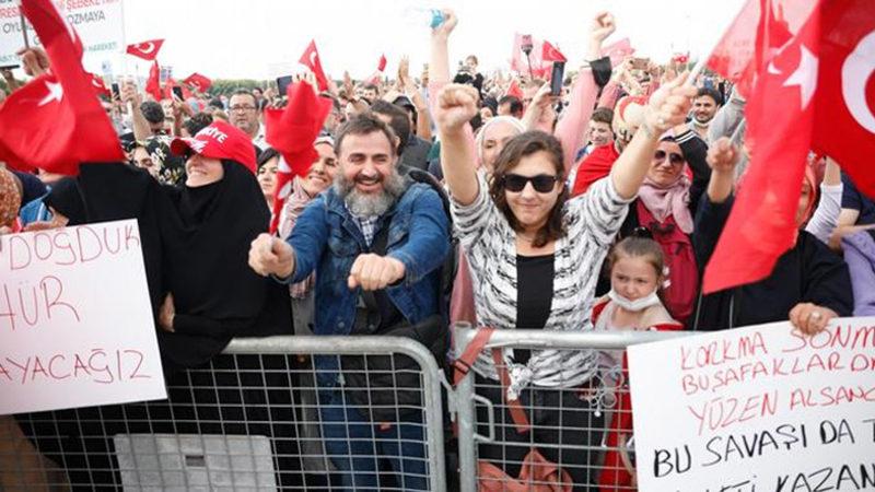 Bill Gates Ayağını Denk Alsın: Türkiye’nin İlk Aşı Karşıtı Partisi Kuruldu