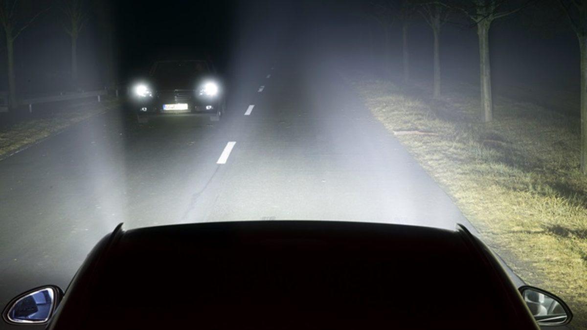 Sürücüler Arasındaki Gizli Dil: Trafiğe Çıkan Herkesin Bilmesi Gereken Yazılı Olmayan Kurallar