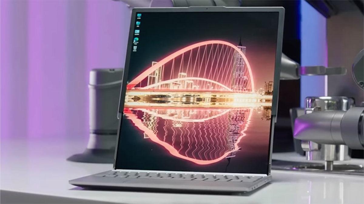 Lenovo, Yeni Katlanabilir Ekranlı Laptop Prototipini Tanıttı: Neredeyse 2 Kat Uzuyor