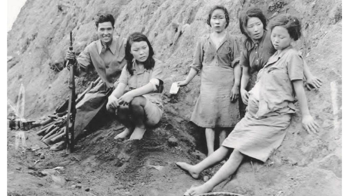 Henüz Çocuk Olmalarına Rağmen Savaş Döneminde Seks Köleliği Yaptırılan 