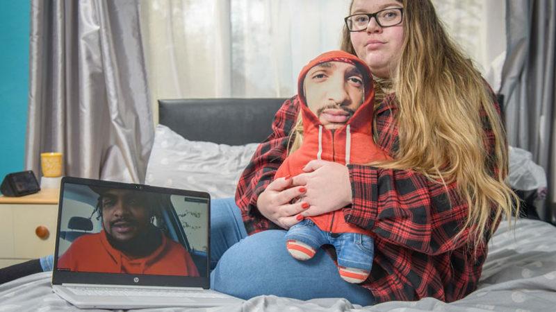 Uzaktan İlişkinin Zirvesi: Bir Saniye Bile Yüz Yüze Görüşmeyen Çift, Zoom Üzerinden Evlendi