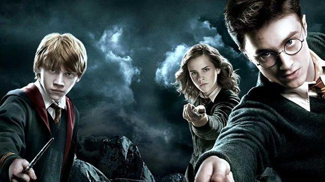 Harry Potter Oyuncuları Yeniden Bir Araya Geliyor: ’Return to Hogwarts’ Fragmanı Yayınlandı, Gösterim Tarihi Açıklandı