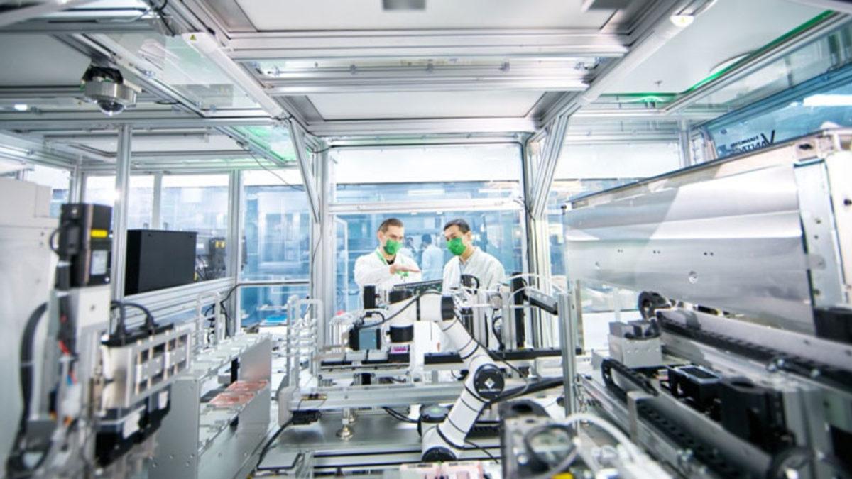 Hong-Kong Merkezli İlaç Firması Insilico, Dünyanın İlk “Yapay Zekâ Destekli COVID-19” Aşısını Üretti