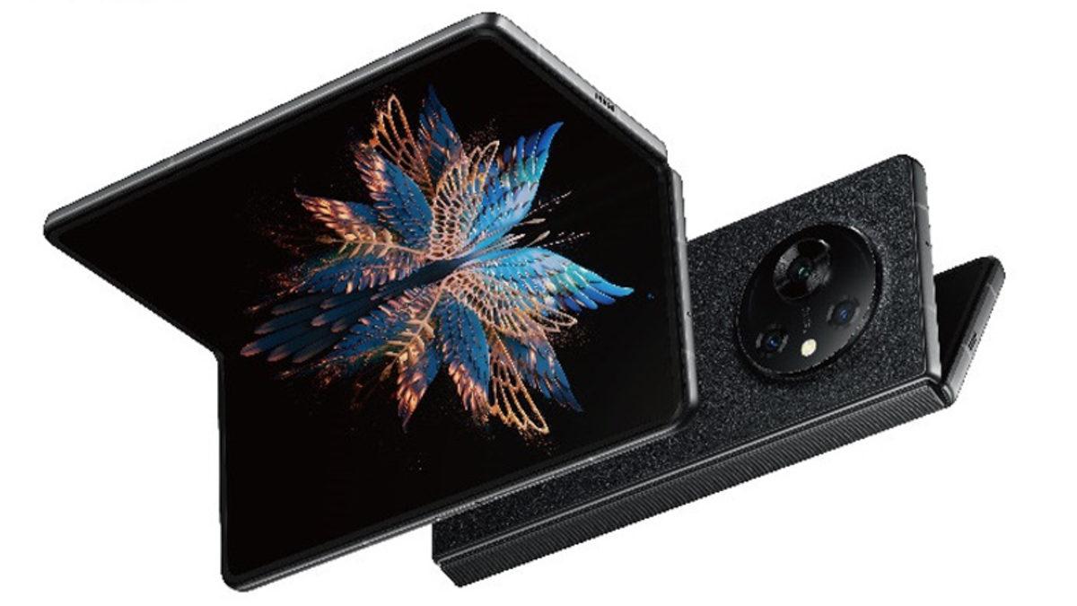 TECNO’nun Katlanabilir Ekranlı Telefonu Phantom V Fold, Türkiye’de: İşte Fiyatı