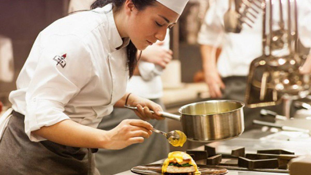 Bu Listeye Bakmadan Maaş Pazarlığı Yapmayın: Türkiye’de Hangi Mesleğin Kaç Para Kazandırdığı Belli Oldu