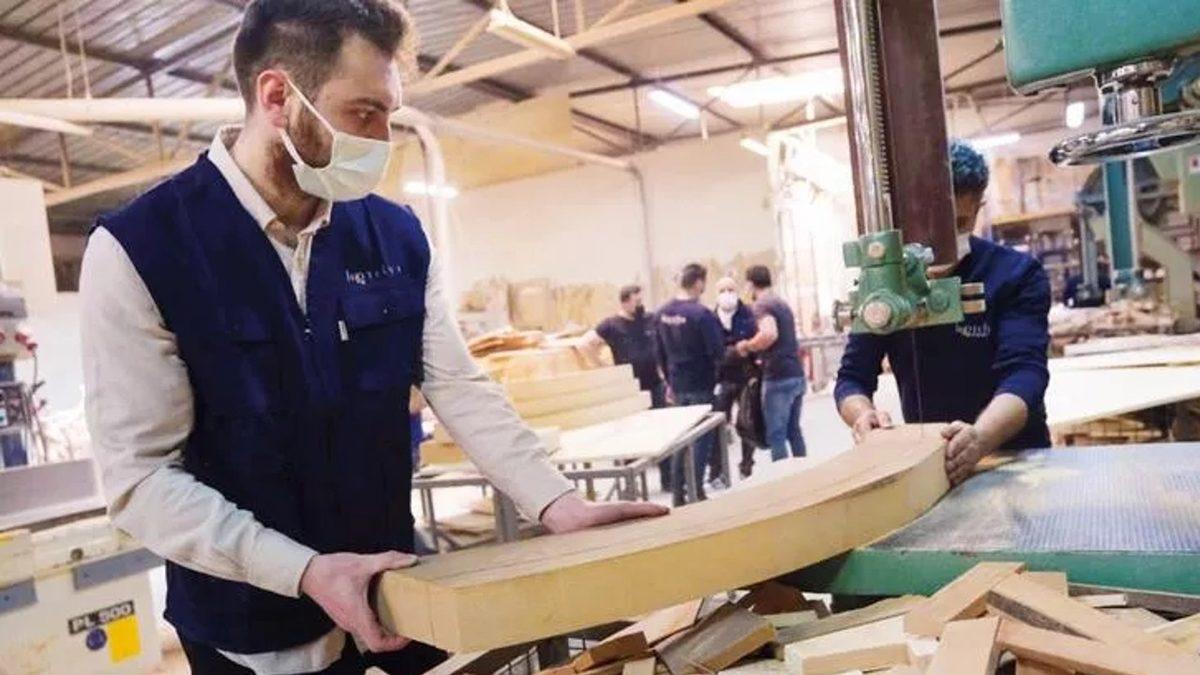 Bu Listeye Bakmadan Maaş Pazarlığı Yapmayın: Türkiye’de Hangi Mesleğin Kaç Para Kazandırdığı Belli Oldu