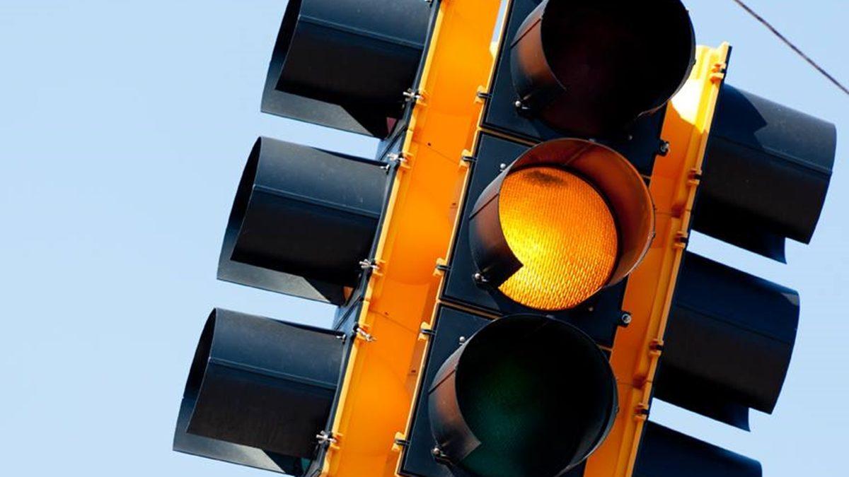 Türkiye’de Sürücülerin Büyük Kısmının Yanlış Bildiği 13 Trafik Kuralı (bkz. Dönel Kavşaktaki Geçiş Önceliği)