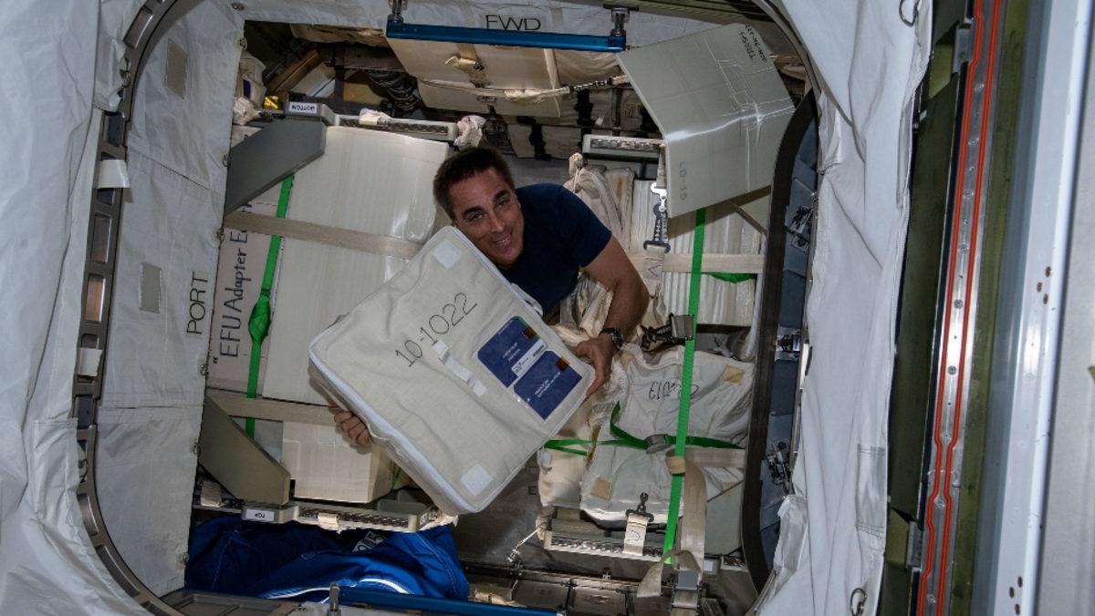 Sovyetlerin Teknolojisinin Zirvelerinden Olan Uzay Mekiği 