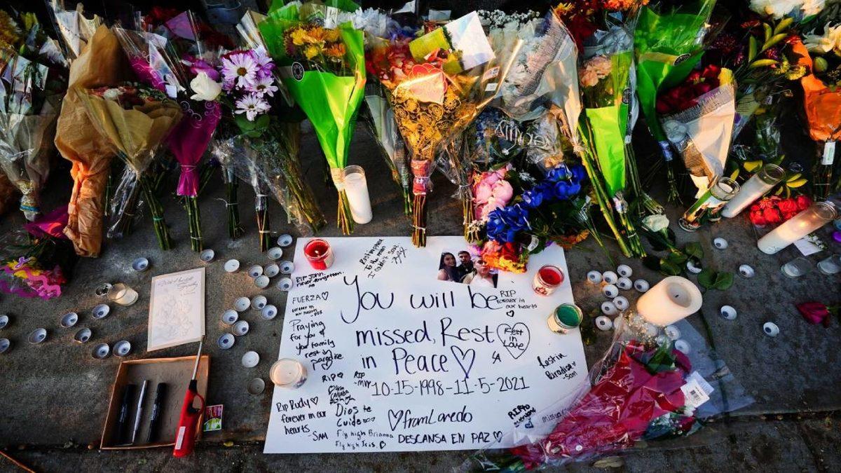 Apple’a ‘Ben Ne Alaka?’ Dedirtecek Suçlama: Travis Scott Konserindeki Ölümler Sebebiyle Apple’a da Dava Açıldı