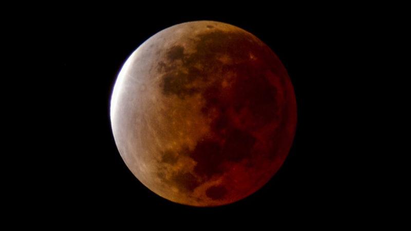 Son 580 Yılın En Büyük Ay Tutulması Başladı: İşte Tutulmadan Büyüleyici Görüntüler [Video]