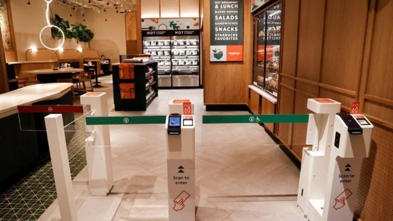 Robotlar İşlerimizi Elimizden Alıyor, Sıra Kasiyerlerde: Starbucks Kasasız ve Kasiyersiz Şube Açtı