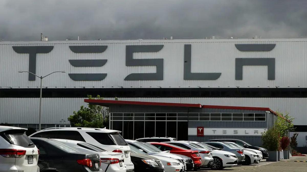 Tesla’ya Cinsel Taciz Davası Açıldı: 