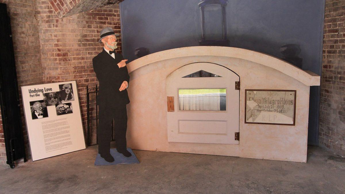 Platonik Âşık Olduğu Kadının Cesedini Mezardan Çıkararak 7 Yıl Boyunca Üzerinde İlginç Uygulamalar Yapan Saplantılı Adam: Carl Tanzler