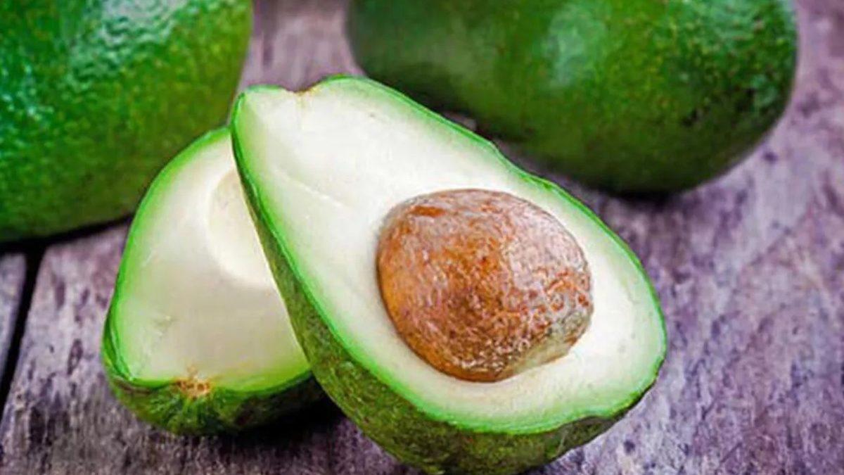 Dostunuzu Yavaş Yavaş Öldürmek İstemiyorsanız Kedi ve Köpeğinize Kesinlikle Vermemeniz Gereken 13 Yiyecek