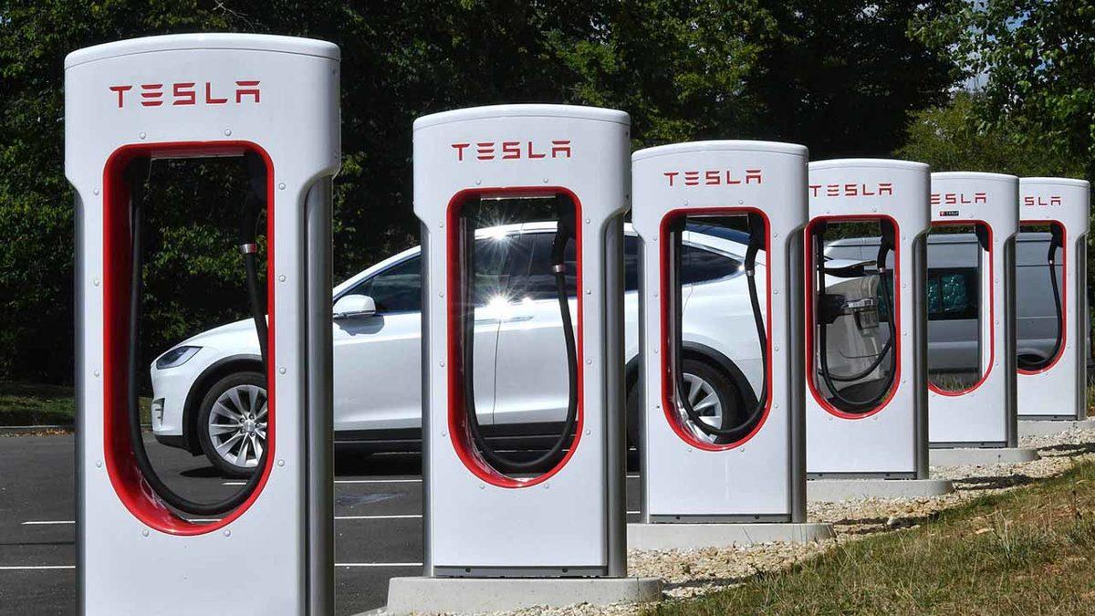 Tesla, Türkiye’de Elektrikli Araç Şarj İstasyonları Kurmak İçin Lisans Aldı