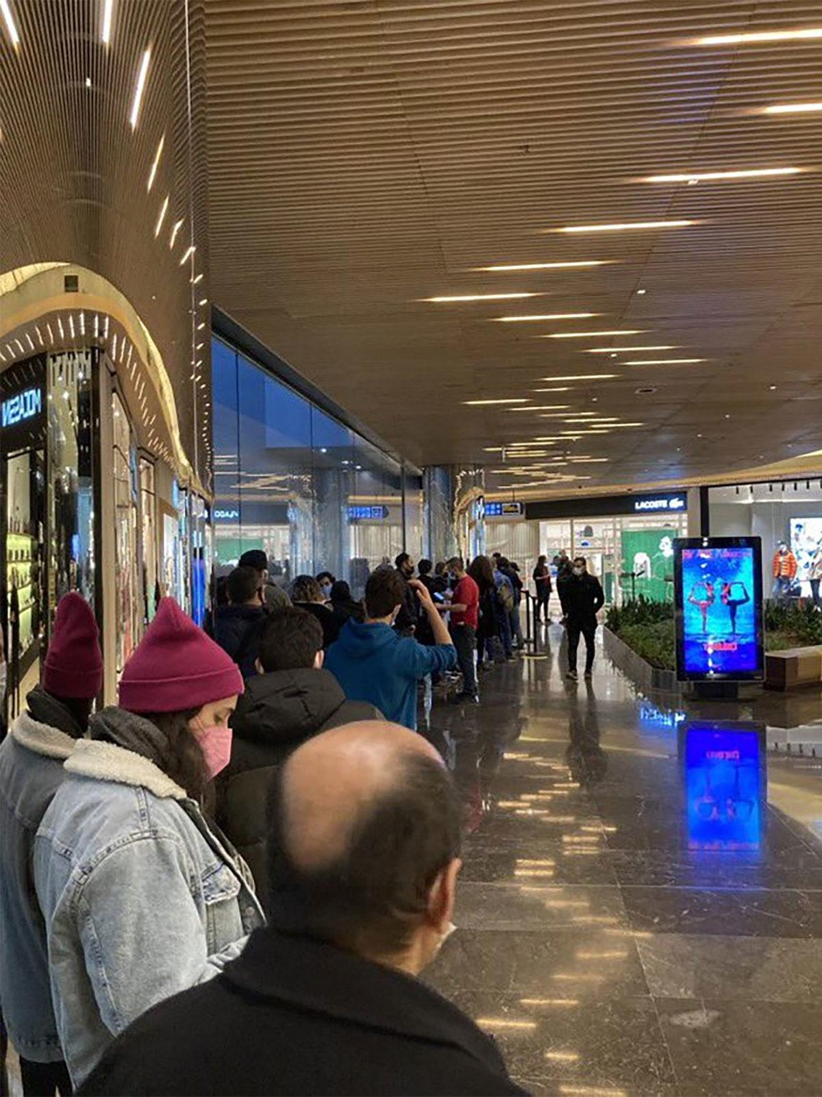 Apple, Çoktan Verilmiş Olan iPhone Siparişlerini Gerçekten İptal Edebilir mi?