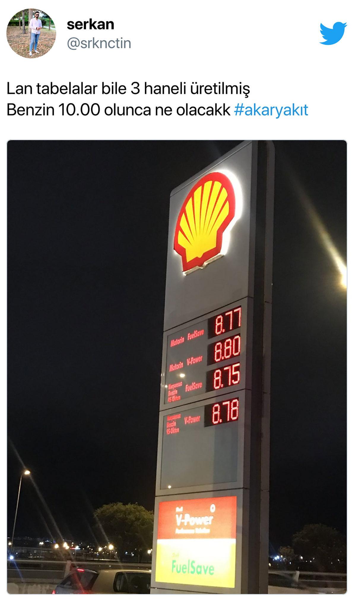 Akaryakıt İstasyonlarında Kilometrelerce Kuyruk Oluştu: İşte Sosyal Medyada Paylaşılan ’Zam Kuyruğu’ Görüntüleri