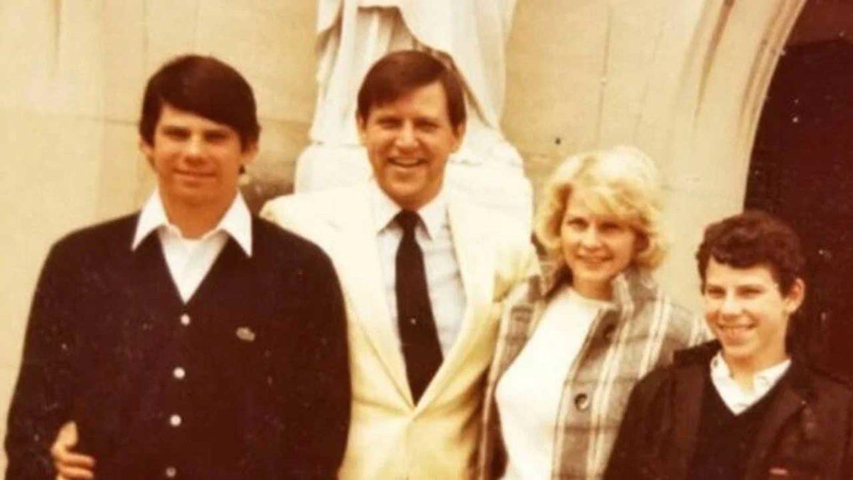 Ailesini Öldürdüklerini Yıllar Sonra Psikoloğa İtiraf Eden Soğukkanlı İki Kardeşin İnanılmaz Hikayesi