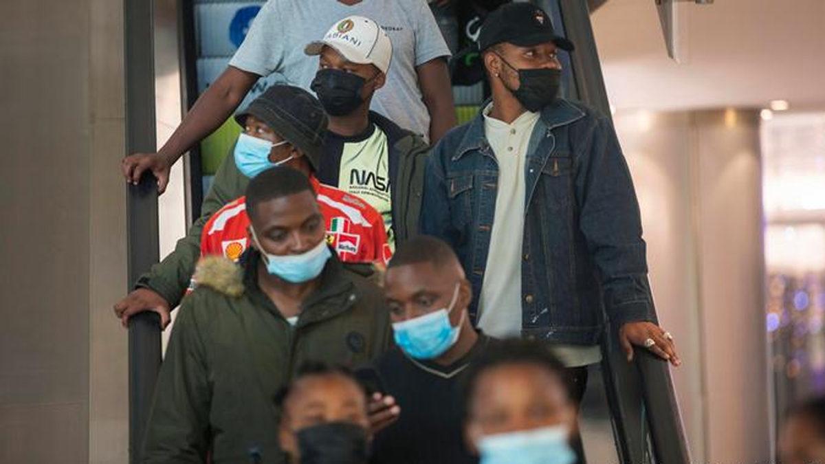 Şu Ana Kadarki En Güçlü Varyant Olabilir: Omicron Varyantı Hakkında Tüm Bilinenler