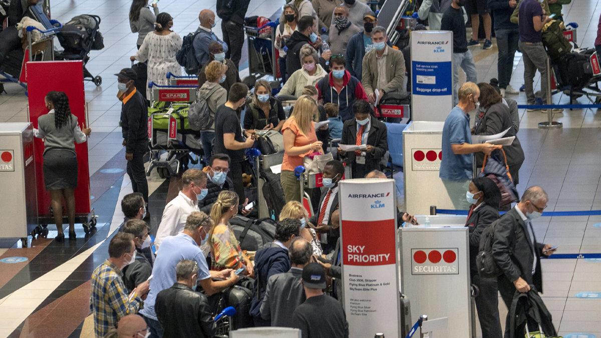 Şu Ana Kadarki En Güçlü Varyant Olabilir: Omicron Varyantı Hakkında Tüm Bilinenler