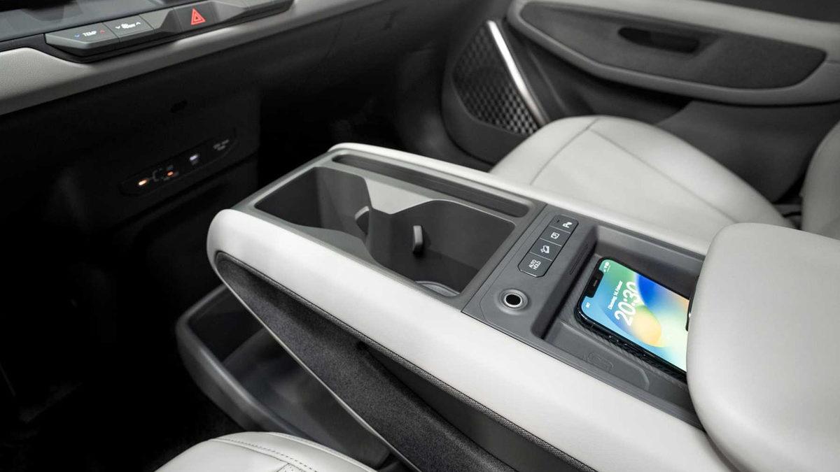 Türk Tasarımcının Elinden Tank Gibi SUV: 2024 Kia EV9 Resmen Tanıtıldı