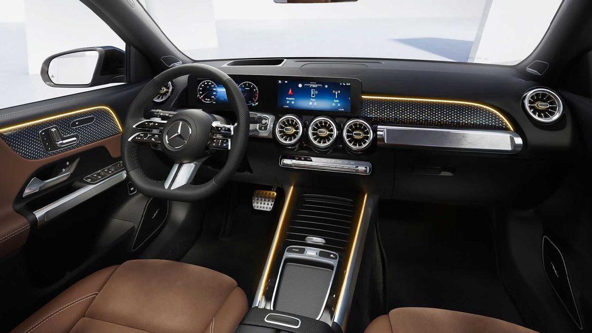 Bi’ Egea Cross Olmasa da… Mercedes-Benz GLA ve GLB, Yenilenen Tasarımlarıyla Tanıtıldı