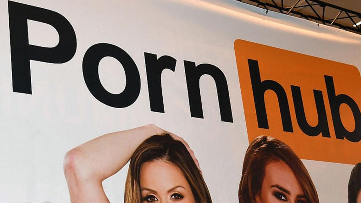 Pornografi Devinin Çöküşü: Pornhub ve Brazzers’ın Çatı Şirketi MindGeek Satıldı