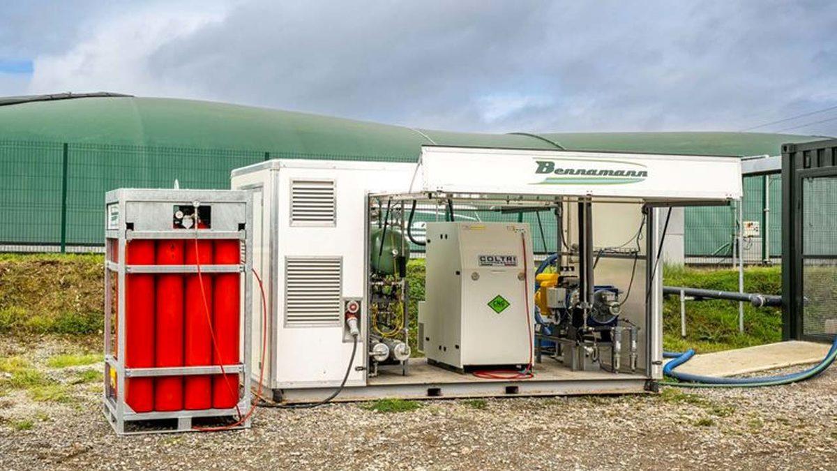 Afedersiniz Ama… B*kla Çalışan Traktör Üretildi: Sadece 75 İneğin Dışkısıyla Sonsuza Kadar Çalışabilir