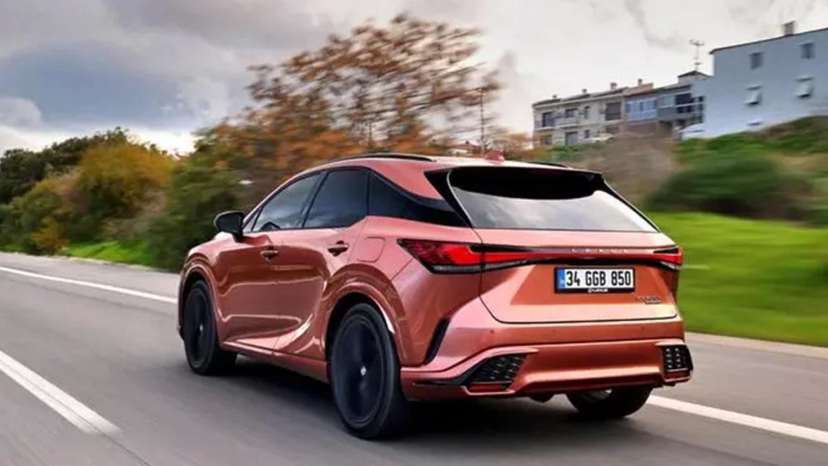 Yeni Lexus RX, Fiyat Sabitleme Garantisi ile Türkiye’de Satışa Sunuldu: İşte Can Yakan Fiyatı ve Hayran Bırakan Özellikleri