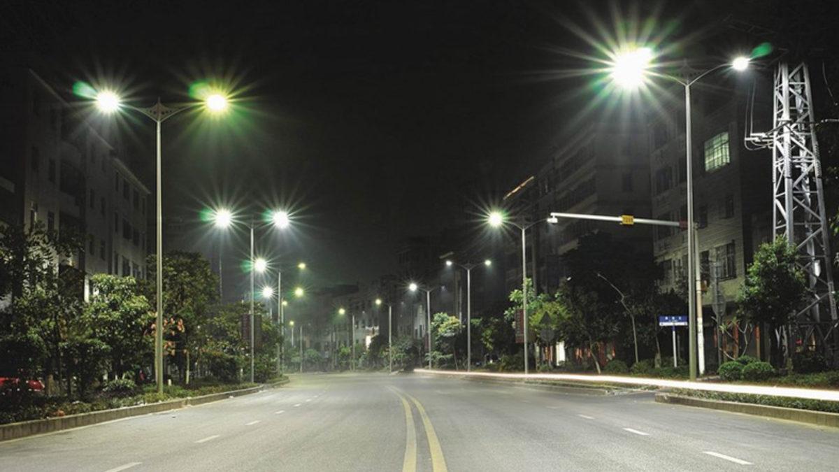 Enerji Bakanlığı, Tartışma Yaratan ’Sokak Lambası’ Uygulamasından Vazgeçildiğini Duyurdu