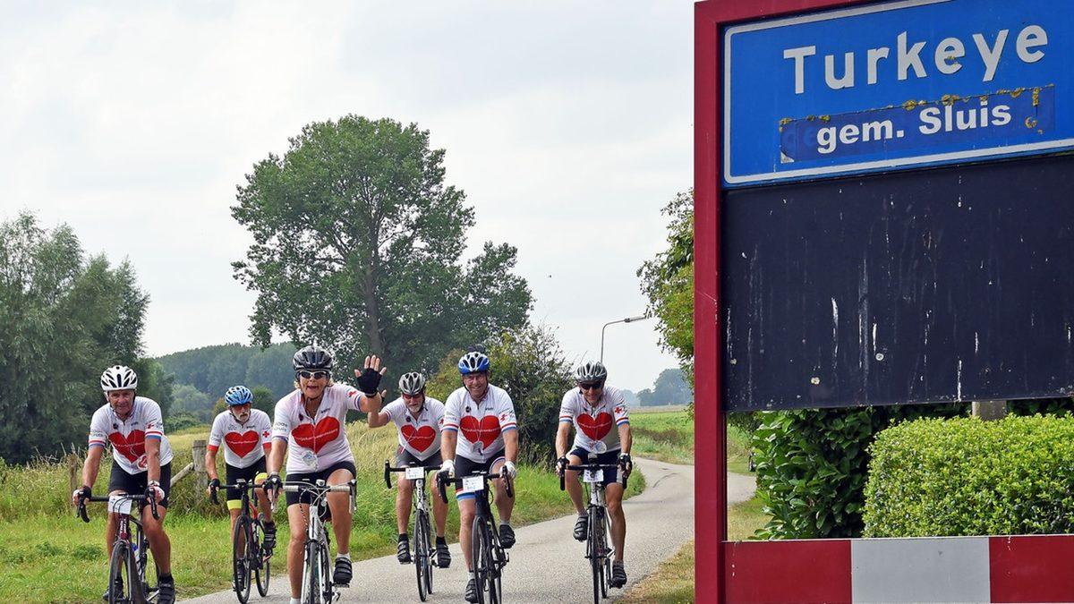 Hollanda’nın Hiç Türk Yaşamayan Bu Köyüne Neden 
